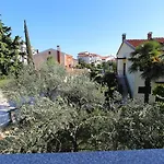 Sena Appartement *