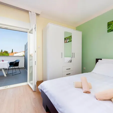 Sena Apartment