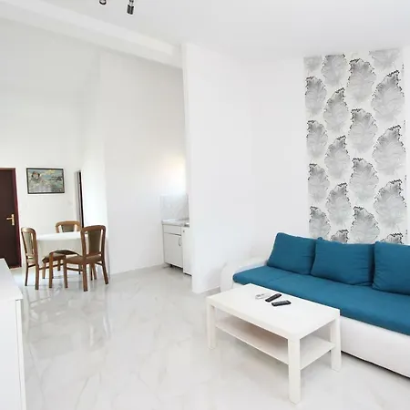 Sena Apartment *